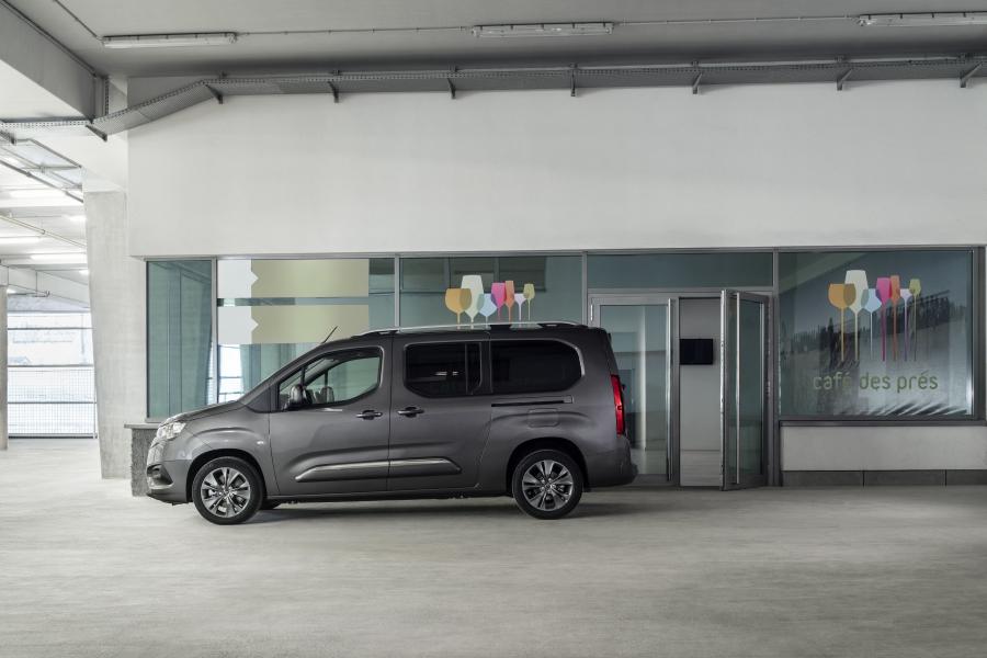  Toyota ProAce City Verso Long 2019 года  (EU) (фото 21 из 34)